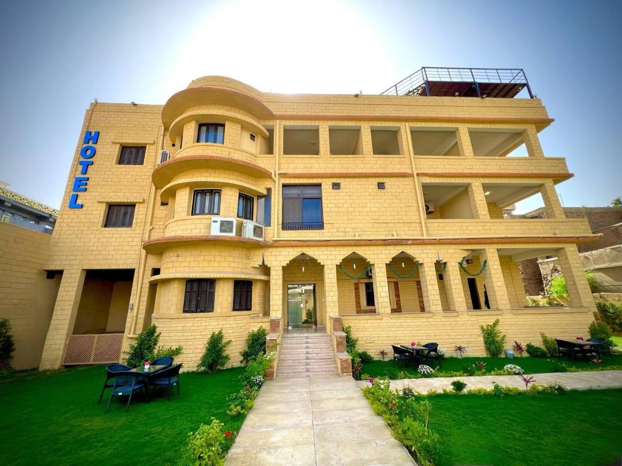 Turquoise Pyramids Gate Hotel City Centre Kafrat al Jabal Экстерьер фото